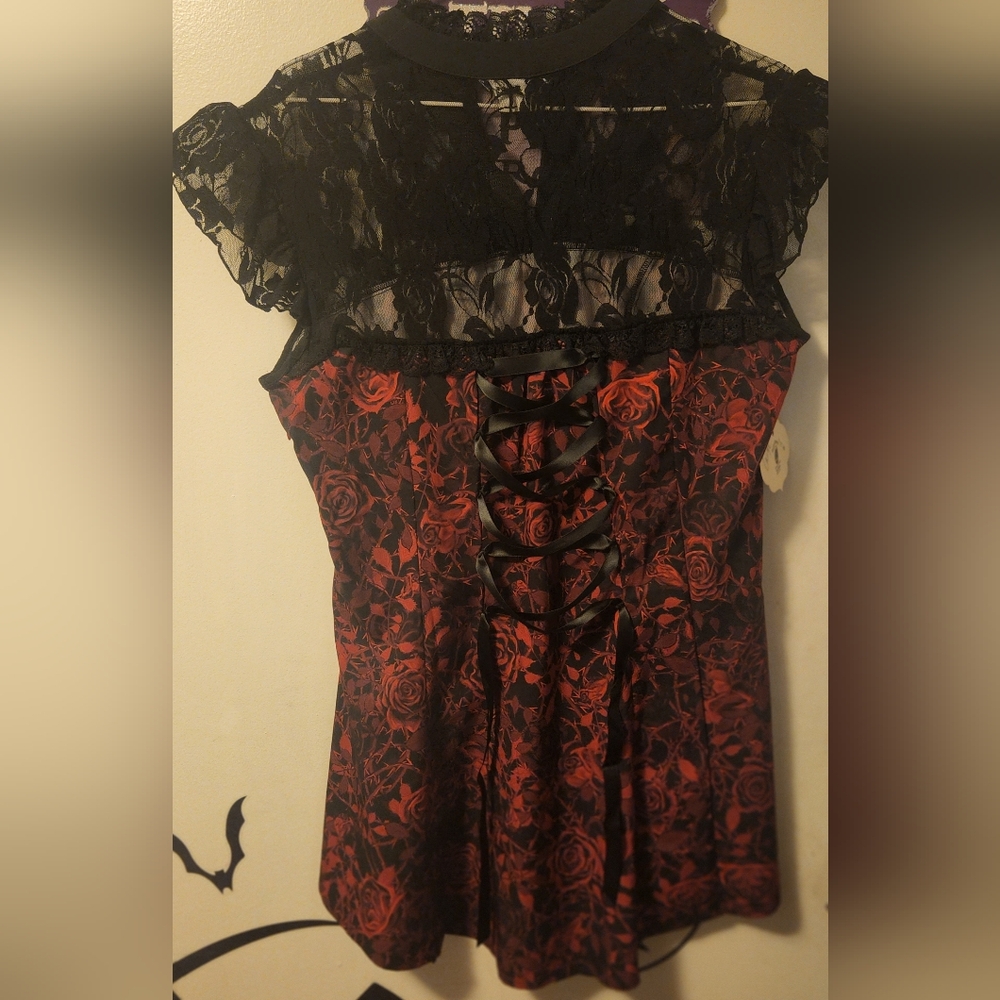 GOTH Black lace red rose top with corset strings in the back by ChicStar.. - Picture 3 of 6